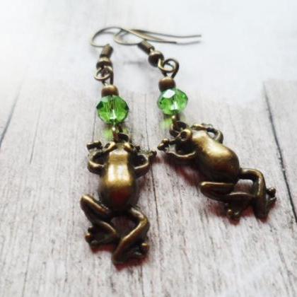 Adorable Antiqued Brass Frog Earrings With Forest..
