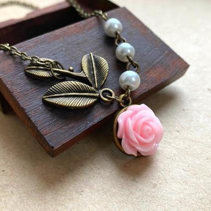 Beautiful Brass Leaf Necklace With A Romantic Pale..
