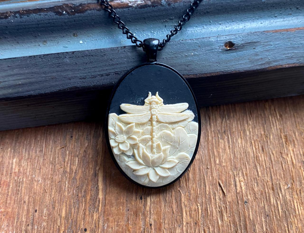 Dragonfly Cameo Necklace, Black Cameo Necklace, Nature Jewelry, Woodland Jewelry, Dragonfly Necklace, Gifts For Sister, Girlfriend Gifts