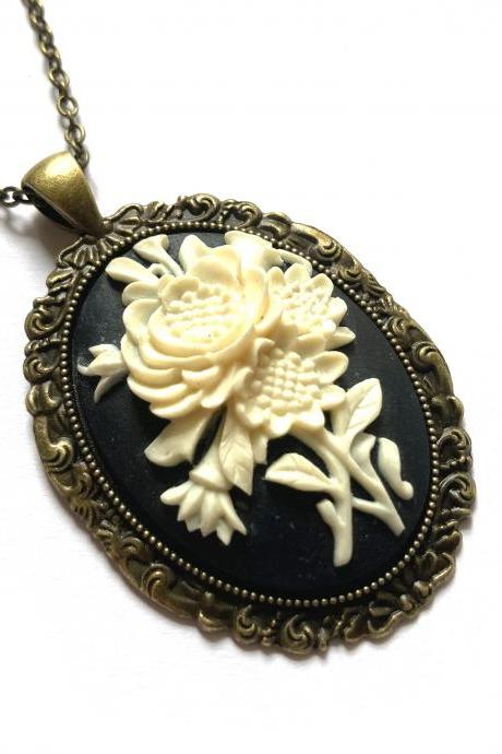 Lovely vintage inspired necklace with a floral cameo pendant, Selma Dreams