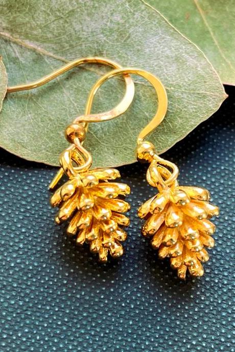 18k Gold Plated Pine Cone Earrings, Nature Jewelry, Woodland Earrings, Gold Dangle Earrings, Gifts For Wife, Gift For Mom, Girlfriend Gift