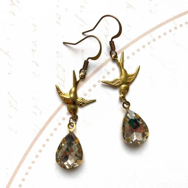 Gorgeous sparrow earrings with jewels, Selma Dreams